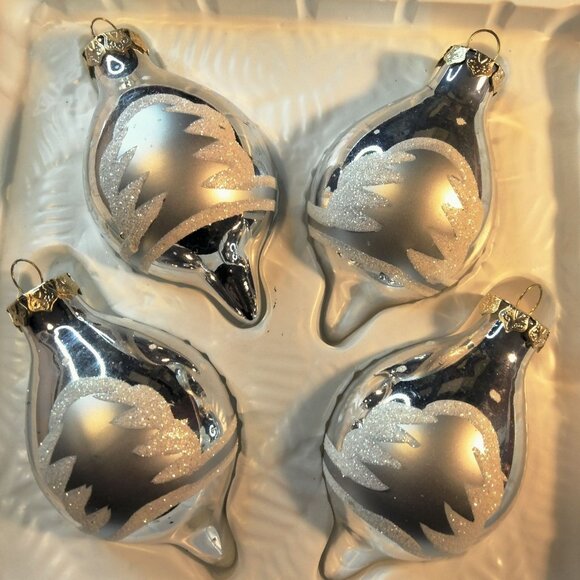 Bradford Other - Bradford Christmas Ornament Silver  Glass  North Pole Traditions Franks Nursery